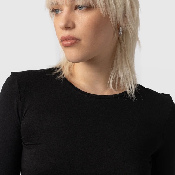 Saint + Sofia Austen Crew Neck Long Sleeve Tee - Picture 6 of 7